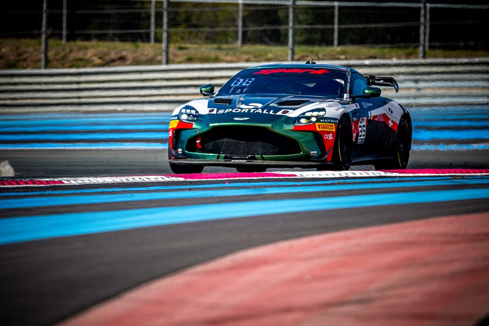 Oskar Kristensen sikrede podie i stærk Aston Martin-debut
(Foto: Nico Deumille Photography)